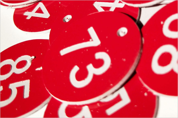 廣告雕刻機(jī)加工的雙色板號碼牌