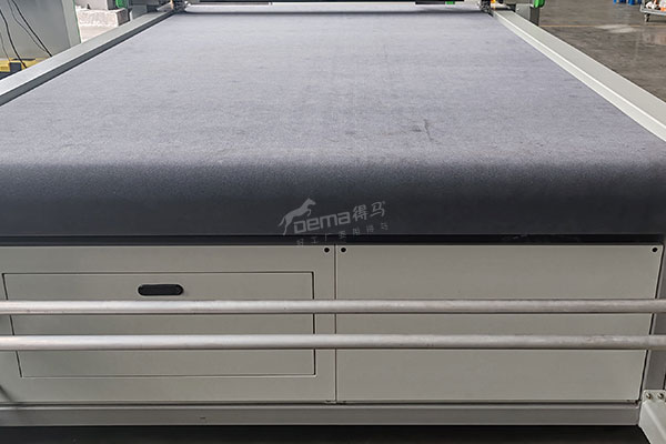 得馬裁切機F11寫真機架